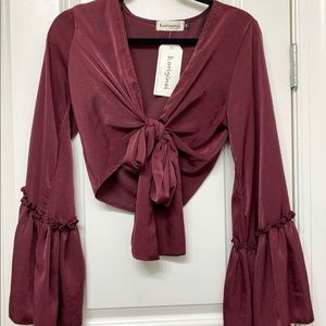 NWT bell sleeve maroon top